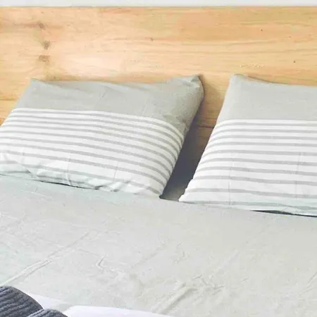 Self-check In Sunny & Charming