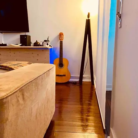 Self-check In Sunny & Charming